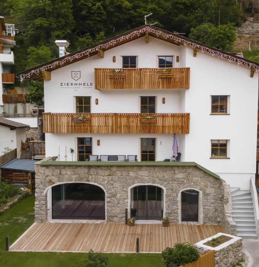 Bed and Breakfast Garni Ziernheld Маллес-Веноста Экстерьер фото